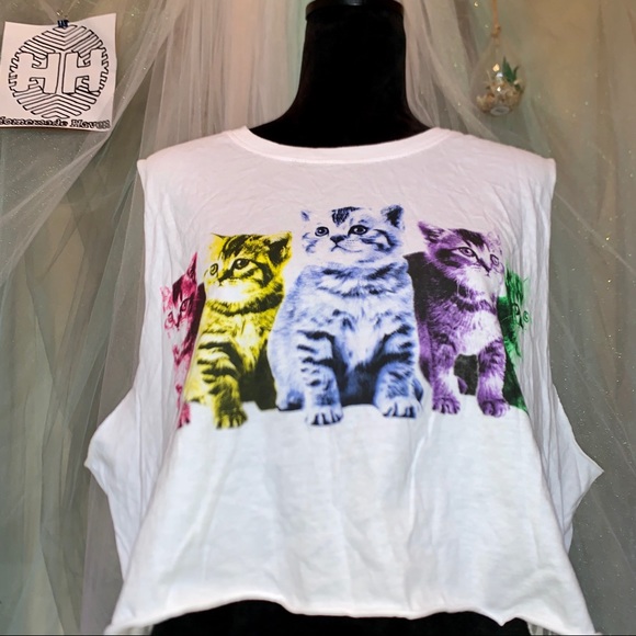 Forever 21 White Cropped Kitten Graphic Top - Picture 2 of 8